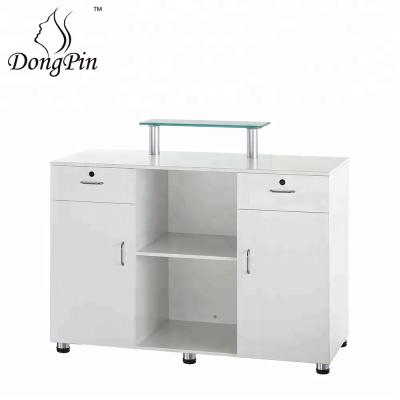 China Modern white glass top modern reception desk for beauty salon for sale