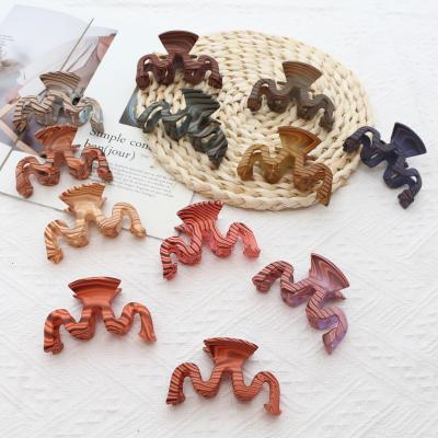 China Newest M-Shape Smooth Wave Plastic Hair Claw Clips Wooden Pattern Hair Clamp Accessories For Women for sale