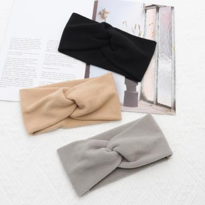 China Excellent Fabric 2022 Korean Fashion Hair Band Style Autumn And Winter New Polyester Fleece Cross Wide Headband for sale