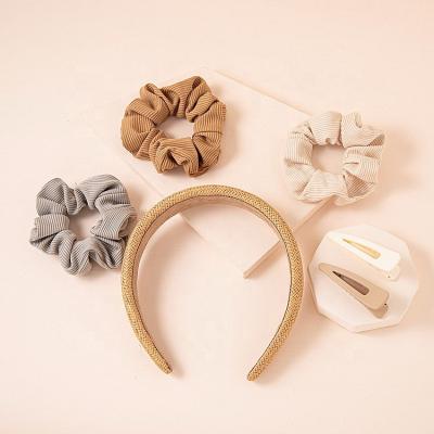 China Comfy Raffia Headband MattePlastic Hair Bins Knitted Scrunchies Hair Accessories Set For Women for sale