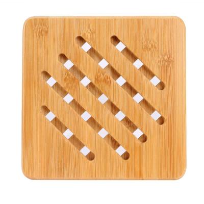 China Healty Houselin Natural Rubber Wooden Tripod Bamboo Mats Set Non Slip 2 Pot Fruit Design Luxurious Dinner Table Mat,Kitchen,Round Area Rugs for sale