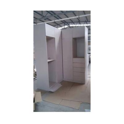 China Customized Size Convertible Modern Bedroom Wall Sliding Door Wardrobe for sale