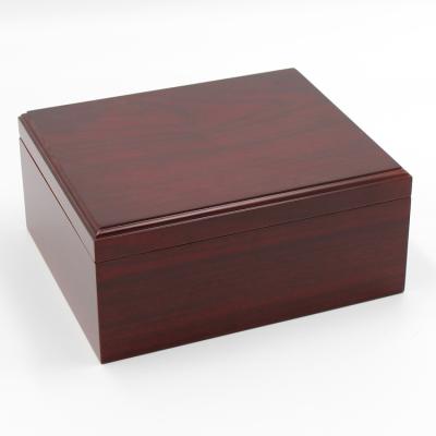 China Handmade Wooden Cigar Accessories Set Gift Sets Humidor Set Wooden Cigar Gift Box for sale