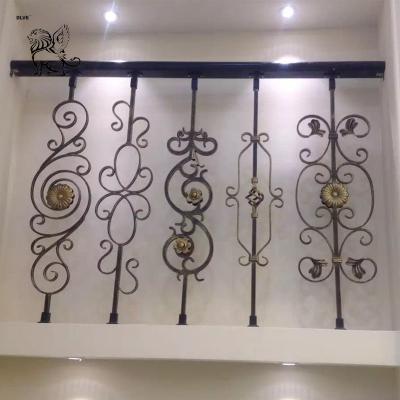 China Cast Iron Fence Cast Aluminum Fence Railing Ornamental Fence Popular Design Decorative for sale