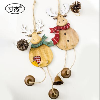 China Europe Christmas Wooden Deer Christmas Tree Hanging Decoration With Bells for sale