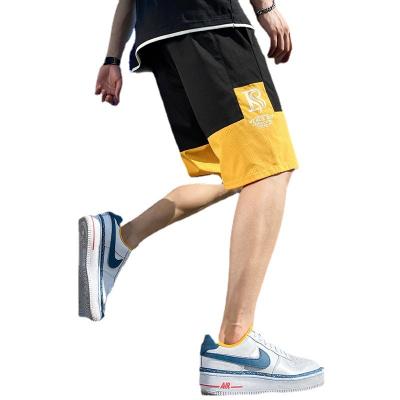 China Anti-wrinkle 2021 Summer Ice Silk Men Slim Loose Hip Hop Sports Basketball Beach Pants Boys Five Minutes Pants for sale