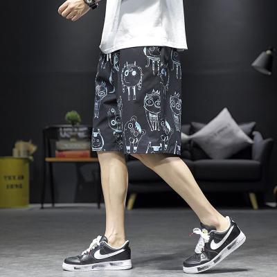 China Anti-wrinkle Streetwear casual shorts the little monster sofa plus size for summer men fashion brand knee length graffiti male short pants for sale