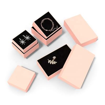 China Recyclable Custom Logo Jewelry Gift Boxes Cardboard Paper Luxury Branded Packaging Fashion Jewelry Necklace Gift Box for sale