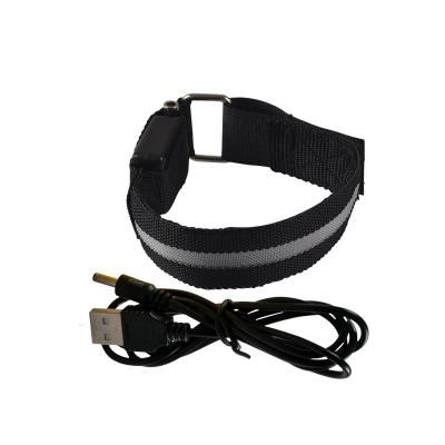 China Night Cycling Carry Arm Band Light Weight Portable Sport Wrist Armband Led Running Armband for sale