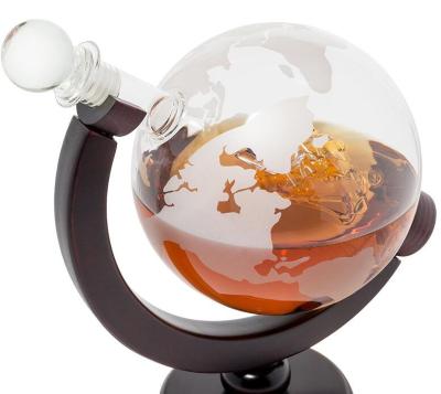 China Glass Globe Decanter Sustainable Whiskey Decanter Set For Vodka Rum for sale