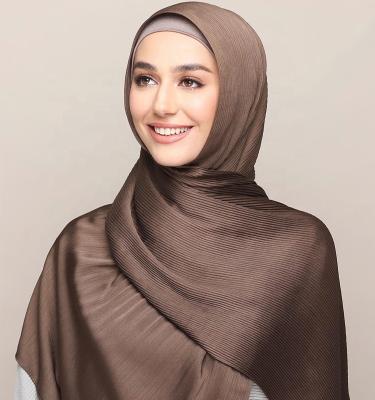 China Custom Made Eco-Friendly DRIVING FORCE Malaysia Premium Satin Pleated Main Wear Scarf Islamic Muslim Arab Hijab For Women for sale