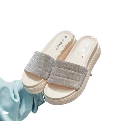 China 2022 new fashion style women's shoes women's shoes waterproof slipper lady slipper beach lady flat sandals for sale