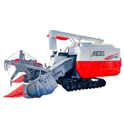 China Rice Feeding Used Kubota Combine Harvester Full For Soybeans / Rice 688q DC70 for sale