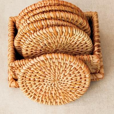 China 6PCS/SET Sustainable Handcrafted Rattan Coaster Customized Sizes Round Wooden Coasters With Stand for sale