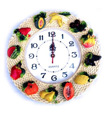 China Antique Style Polyresin Round Handmade Designer Decorative Wall Clock for sale