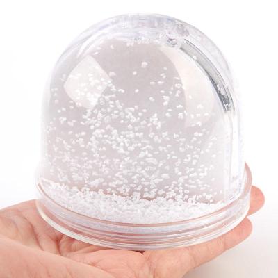 China Europe DIY Plastic Water Globe Clear Snow Globe For DIY Crafts for sale