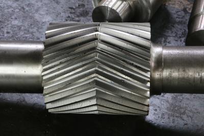 China Gear Milling Herringbone Helical Gear Shaft 3.5M Length 10 Module for sale