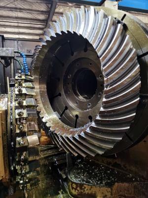 China Spiral Bevel Gear Teeth Cutting Material Alloy Steel AISI 8620 zu verkaufen