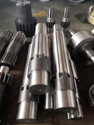 China Forging Processing Single Helical Gear with 25 Width and 1.0 Addendum Coefficient à venda