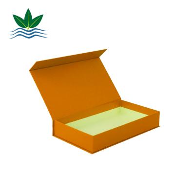 China Recyclable High Quality Custom Folding Gift Announcement Box Magnetic Paper Packaging With Own Logo for sale