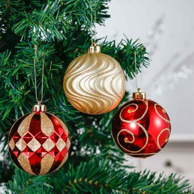 China Selling Resin Like Hot Cakes 4CM50 Hanging Christmas Baubles Ball Home Decoration Hand Painted Plated Pendant for sale