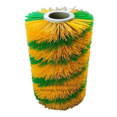 China Farm Animals Ranch Cattle Scares Ranch Cattle Cleaning Brush Farm Cow Brush for sale