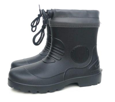 China EVA Medium Short Tube Mens Regen lädt leichte Regen-Stiefel auf zu verkaufen