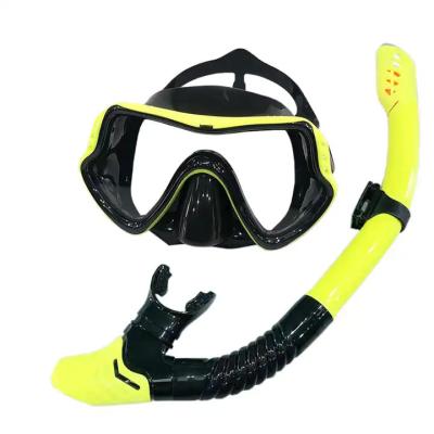 China Hoogwaardige volwassen snorkel duik-scuba set met anti-mist bekleed glazen zuiveringskleppende klep en anti-splash siliconen mondstuk Te koop