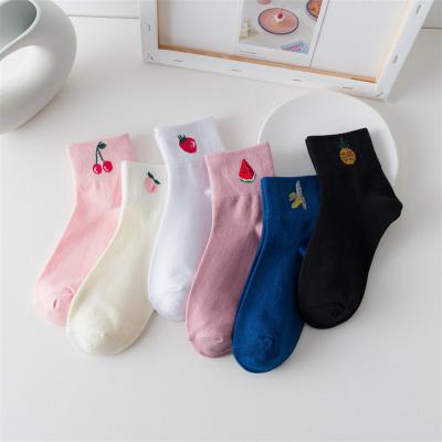 China Comlor OME fruit logo sport socks women's tube ankle socks custom colorful QUICK DRY ankle socks for sale