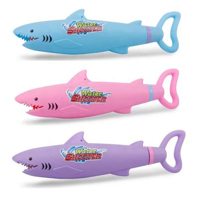 China Custom Plastic Shark Water Gun Plastic Squirt Gun Toy Kids Toy Water Gun Beach Shooter for sale