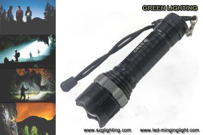 Chine Torche menée rechargeable de GL-F002 XML-T6, 10W 1200 lumen Cree Led Flashlight à vendre