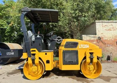 China 4 Ton Double Drum Vibratory Road Roller LTC204 Hydraulic Drive 26.5kw for sale