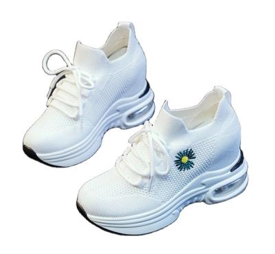 China 2022 white color casual ladies sports cheap hot sale fashion sport casual shoes for girls for sale