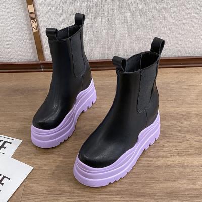 China Other OEM Factory Manufacturers Ladies Calfskin Winter Leather Chunky Fall Thick Rain Platform Woman Boots Womens Snow Shoes for sale