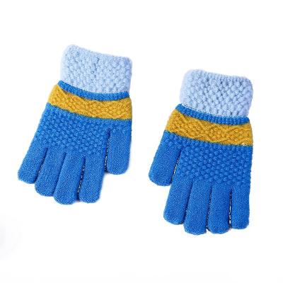 China Jacquard Youki 2020 Winter Magic Gloves 7-12 Years Kids Keep Warm Stretch Knitted Mittens Gloves for sale