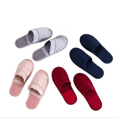 China Mulberry Silk Slippers Charmeuse Women's Sleeping Custom Electrically Stitched Passionate Silk Slippers for sale