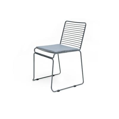 China Outdoor Foldable Garden Lounge Side Steel Frame Mesh Dining Gold Metal Wire Chair for sale