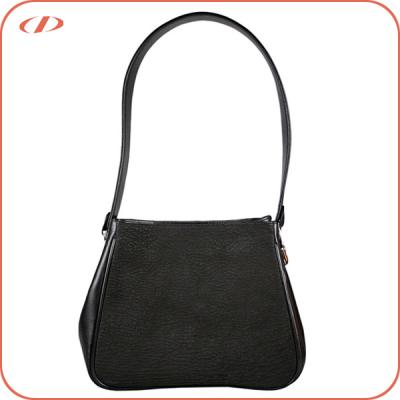 China Hot Selling Exotic Tramp Bag Real Shark Skin Handbag for sale