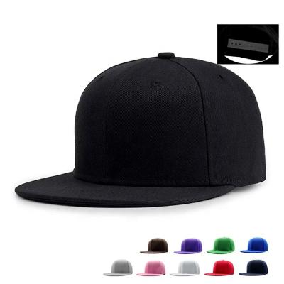 China COMMON White Fitted Hats Wholesale Flat Snapback Caps With Custom Logo for sale