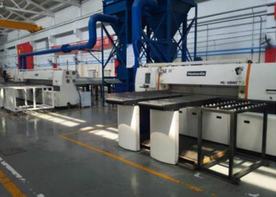 China 2.2KW Potencia Láminas de sierra circular de diamante / Máquina de sierra circular CNC con mesa inclinada de 45 ° en venta