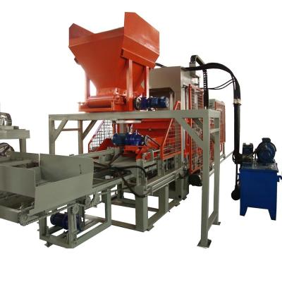 China Automatic Sand Siemens Motor Concrete Block Making Machine / Brick Making Machine QTB--10 for sale