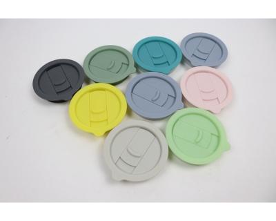 China Non Spill Durable Reusable Food Grade Flexible Plastic Wrap Lid Kitchen Cup Cover With Cover for sale