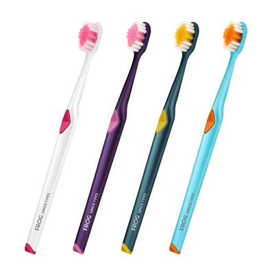 China Simple Design FROG China Toothbrush Manufacturer Anti-Slip Handle Adult Toothbrush Customized Brands Toothbrush for sale