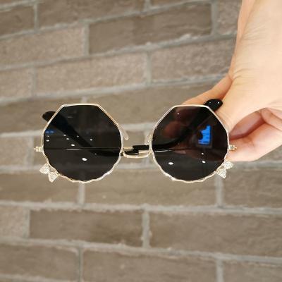 China New Trendy Vintage Heart Shade Metal Acetate Gradient Square Sunglasses Retro For Kids for sale