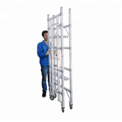 China Torre de andamios móviles de aluminio Torre de andamios plegables con altura de andamios de 4 m en venta