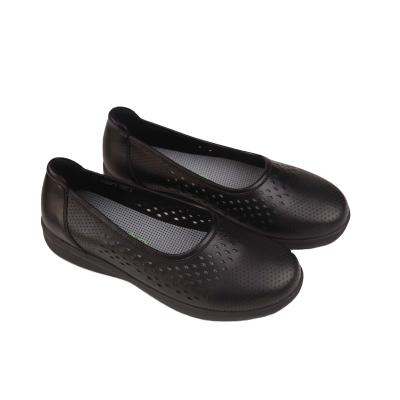 China Lightweight Comfortable Breathable Slip On Orthopedic Shoes Diabetic Shoes for sale