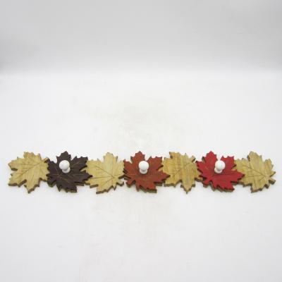 China Autumn 3 Minimalist Hooks Natural Wood Leaves 7 Maple Leaf Wall Hanging for sale