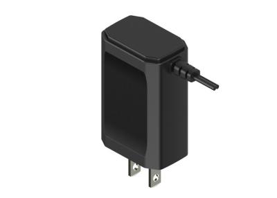 China Adaptador negro del soporte de pared universal 5W, adaptador del enchufe de pared para el móvil en venta