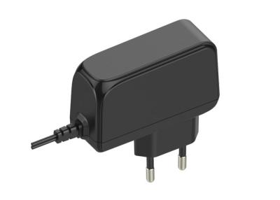 Chine Adaptateur de bureau de puissance de bâti de mur, adaptateur universel 5V de C.C à C.A. à 24V 5W à 36W à vendre