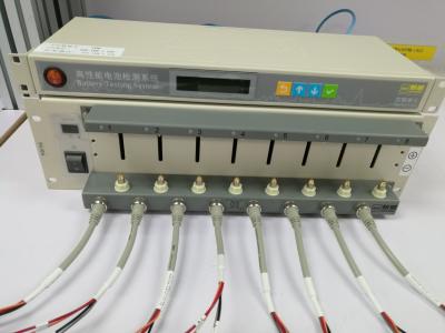 中国 モジュール設計のリチウム電池容量のテスター8チャネルの有効な熱放散システム 販売のため